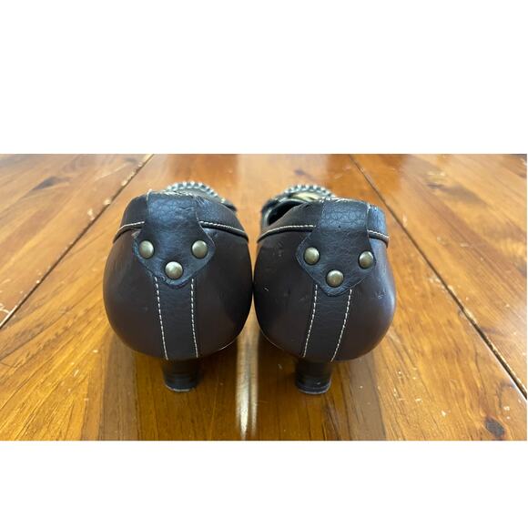 Chaps Womens Low Heel Shoes Size 8.5 Formal Brown Stitched 10/09 Buckle Slip On - Picture 2 of 9